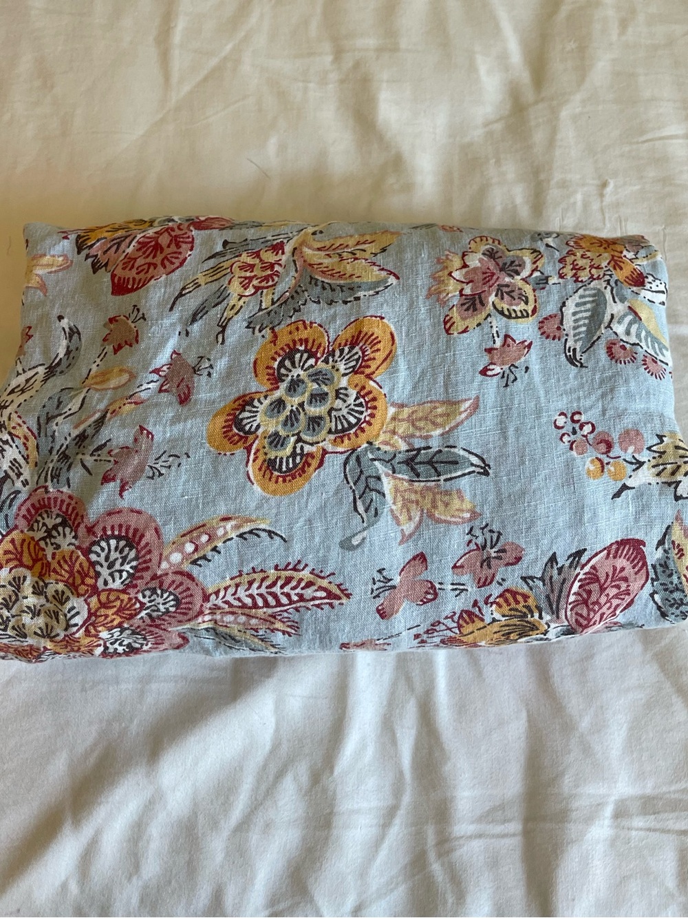 Garnet Hill Home Anika Relaxed-Linen Fitted Sheet Double/Full Size - Picture 3 of 6